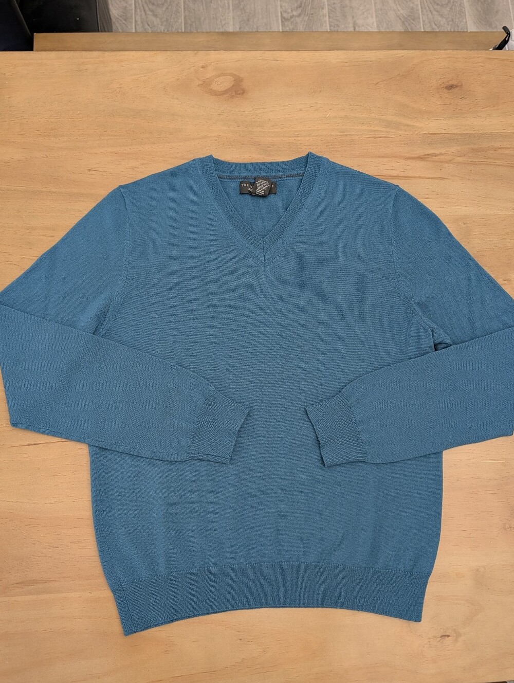 Bloomingdale's The Mens Store Merino Wool V-neck Blue-Green Sweater Size Medium